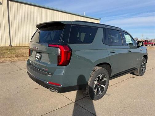 2026 GMC Yukon 4WD AT4