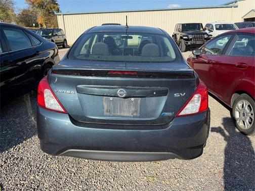 2016 Nissan Versa 1.6 SV