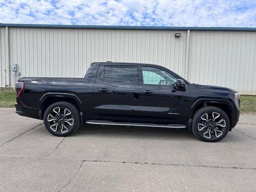 2025 GMC Sierra EV Extended Range Denali