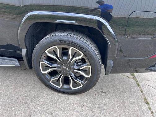 2025 GMC Sierra EV Extended Range Denali