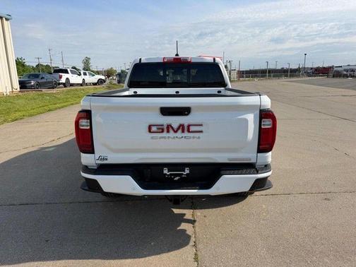 Summit White 2026 GMC Canyon Elevation