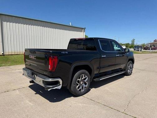 Onyx Black 2026 GMC Sierra 1500 SLT