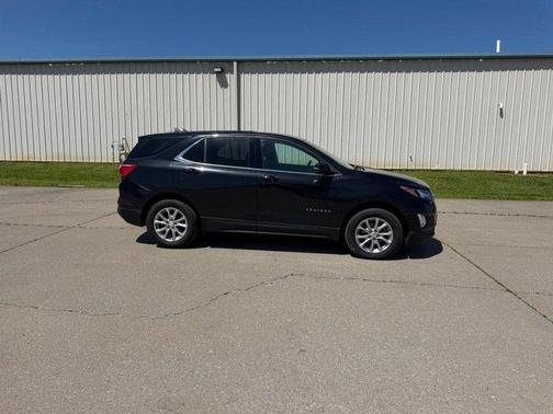 Mosaic Black Metallic 2019 Chevrolet Equinox 1LT