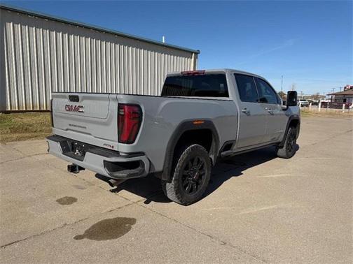 2024 GMC Sierra 2500 AT4