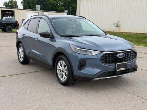 Vapor Blue Metallic 2025 Ford Escape Active
