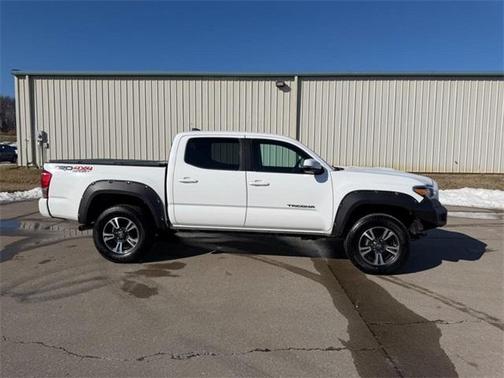 2016 Toyota Tacoma TRD Sport