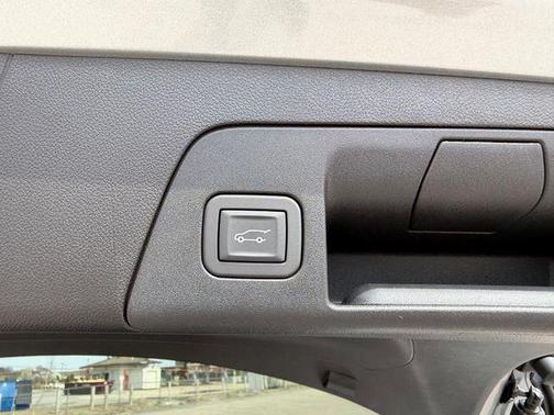 Moonstone Gray Metallic 2026 Buick Envision Avenir AWD