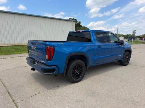Dynamic Blue Metallic 2022 GMC Sierra 1500 Elevation