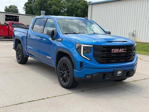 Dynamic Blue Metallic 2022 GMC Sierra 1500 Elevation