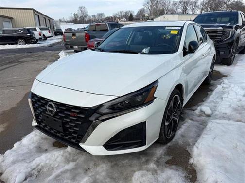 2024 Nissan Altima SR Intelligent AWD