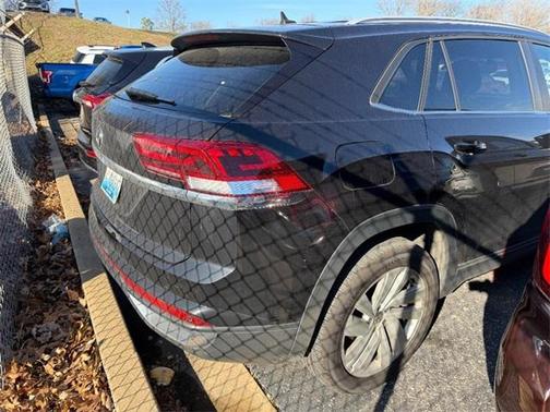 2021 Volkswagen Atlas Cross Sport 2.0T SE w/Technology