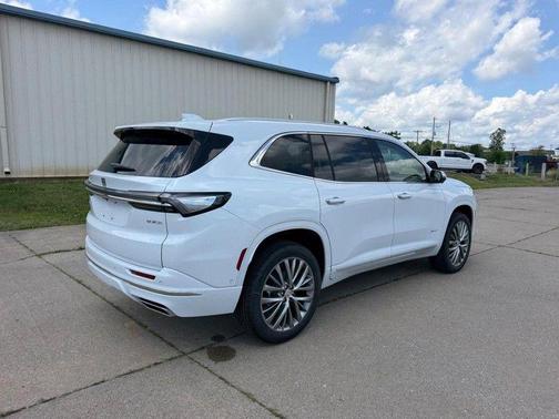 Iridescent White Tricoat 2026 Buick Enclave Avenir FWD