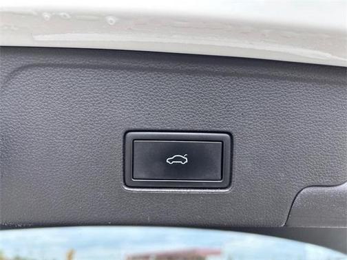 2021 Volkswagen Atlas Cross Sport 3.6L V6 SE w/Technology