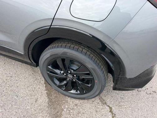 Moonstone Gray Metallic 2026 Buick Encore GX Sport Touring