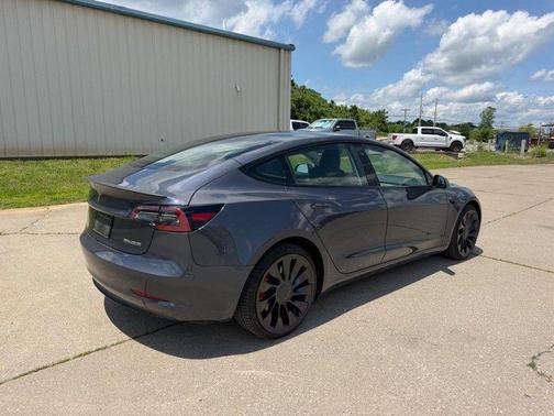 2023 Tesla Model 3 Performance
