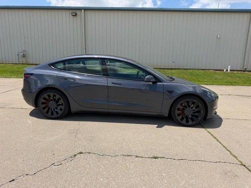 2023 Tesla Model 3 Performance