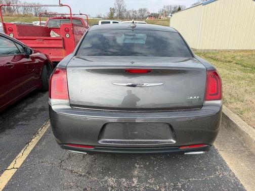 2016 Chrysler 300 S