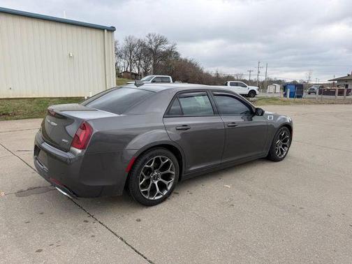 2016 Chrysler 300 S