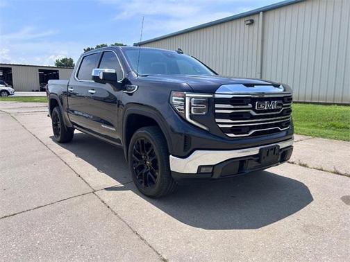 2022 GMC Sierra 1500 SLT