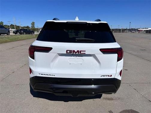 2026 GMC Terrain AWD AT4