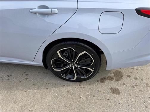 2023 Nissan Altima SR FWD