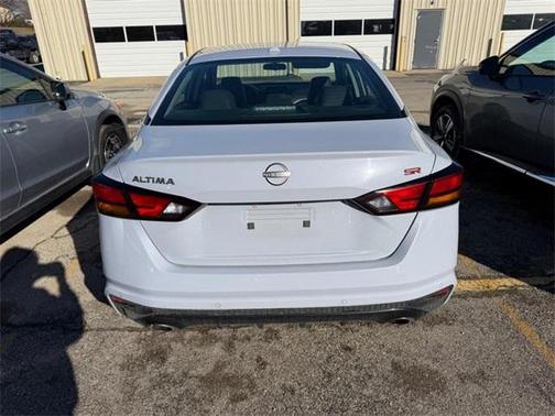 2023 Nissan Altima SR FWD