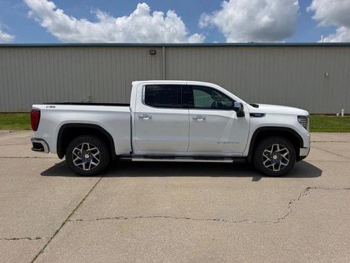 Summit White 2026 GMC Sierra 1500 SLT
