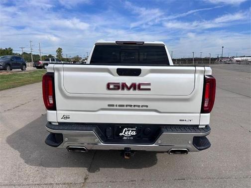 2022 GMC Sierra 1500 SLT