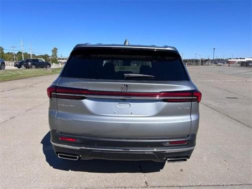 2026 GMC Acadia Elevation FWD