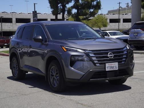 Gun Metallic 2025 Nissan Rogue S