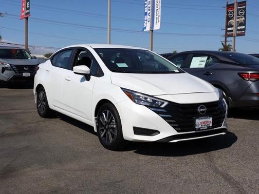 2025 Nissan Versa 1.6 SV