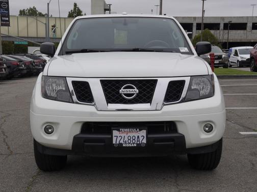 Glacier White 2016 Nissan Frontier SV