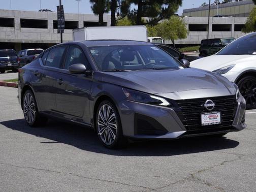 Gun Metallic 2026 Nissan Altima SV