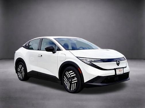Everest White P 2026 Nissan Leaf SV+