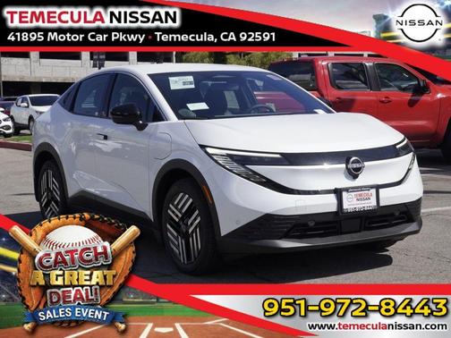 Everest White P 2026 Nissan Leaf SV+