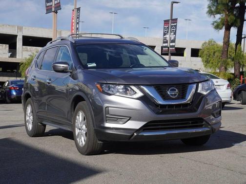 2020 Nissan Rogue SV