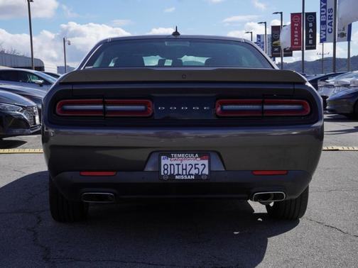 2018 Dodge Challenger SXT