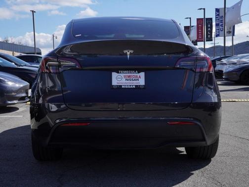 2025 Tesla Model Y Long Range