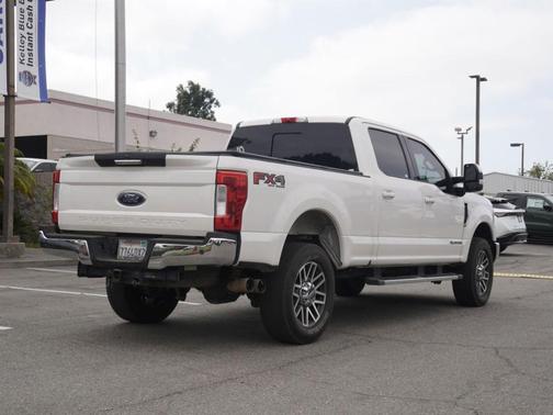 White Platinum Clearcoat Metallic 2019 Ford F-250 Lariat