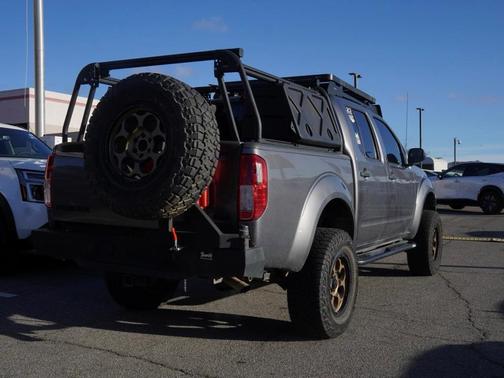 2020 Nissan Frontier SV