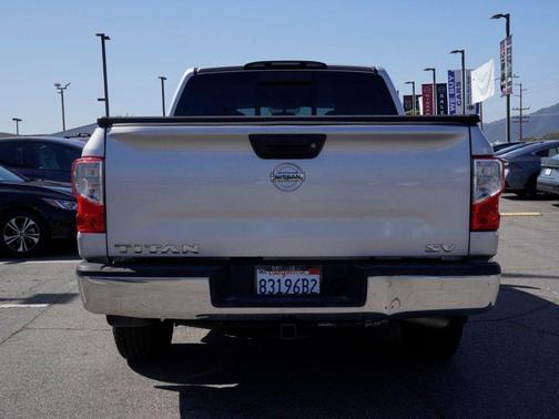 Brilliant Silver Metallic 2017 Nissan Titan SV