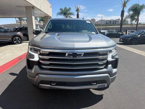 Sterling Gray Metallic 2024 Chevrolet Silverado 1500 High Country