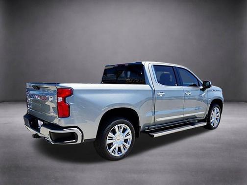 Sterling Gray Metallic 2024 Chevrolet Silverado 1500 High Country