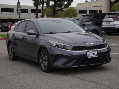 Gravity Gray 2022 Kia Forte LXS