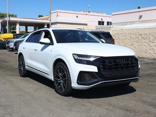 2021 Audi Q8 55 Premium Plus