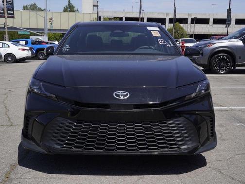 Midnight Black Metallic 2025 Toyota Camry SE