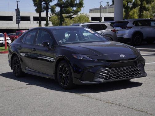Midnight Black Metallic 2025 Toyota Camry SE