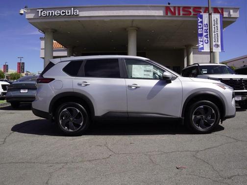 Brilliant Silver Metallic 2025 Nissan Rogue SV