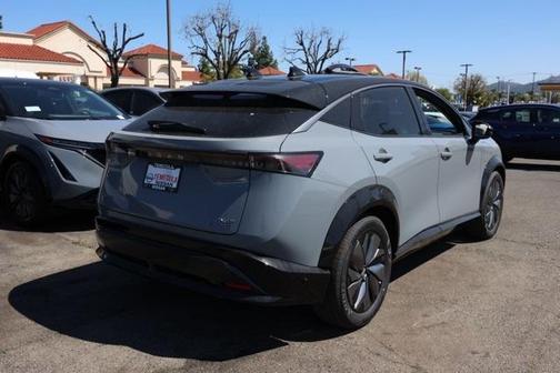 2025 Nissan ARIYA PLATINUM+