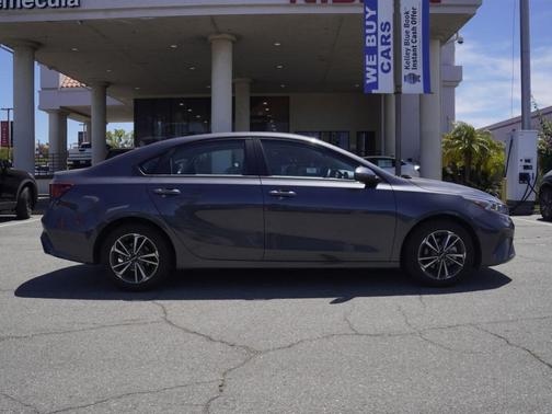 Gravity Gray 2023 Kia Forte LXS